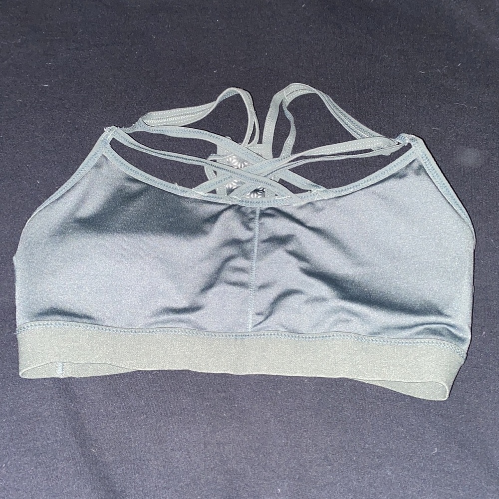 EXERCISE TOP -Size Small - Picture 3 of 4